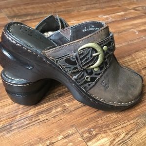 BOC Womens 7 Clogs Shoes Slip On Brown Leather